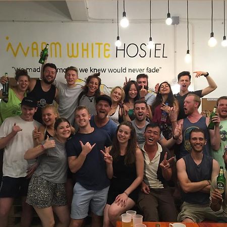 Warm White Hostel Bangkok Ngoại thất bức ảnh